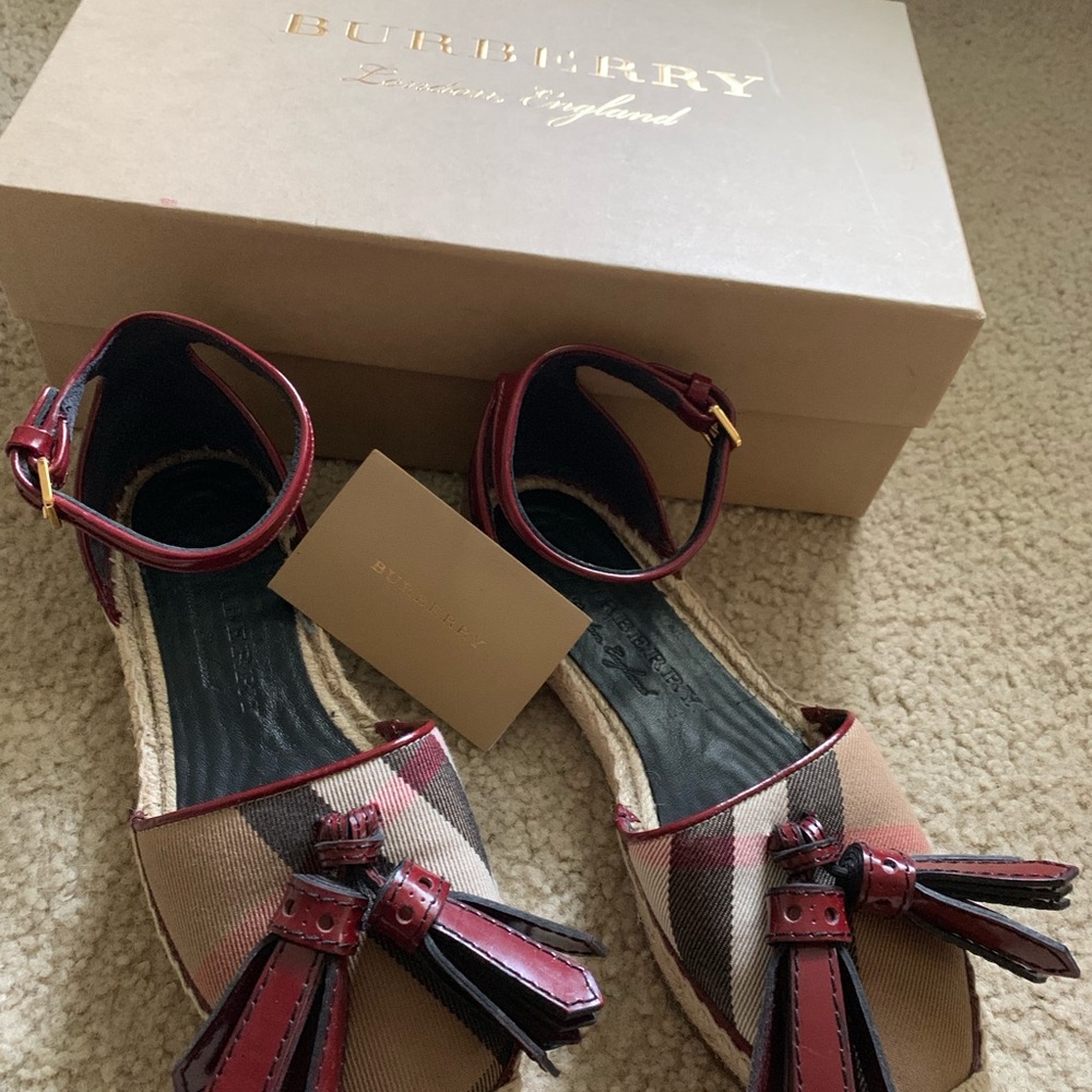 Burberry women shoes